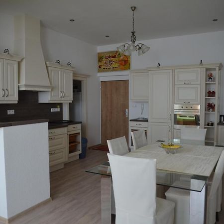 Апартаменти Apartman Ostry Vrsok V Starom Smokovci Високі Татри Екстер'єр фото